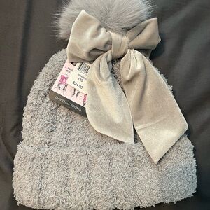 Gray Beanie with Bow